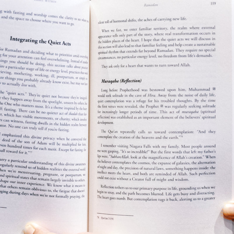 A Light of Her Own : Muslim Womanhood as a Path to Allah